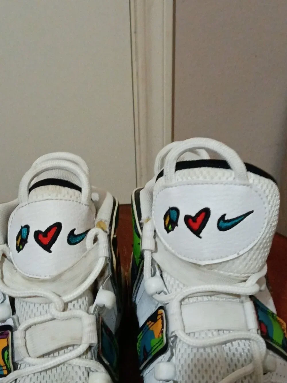 Nike Air More Uptempo Peace Love Swoosh White Multi Size 7Y Shoes DM8155-100